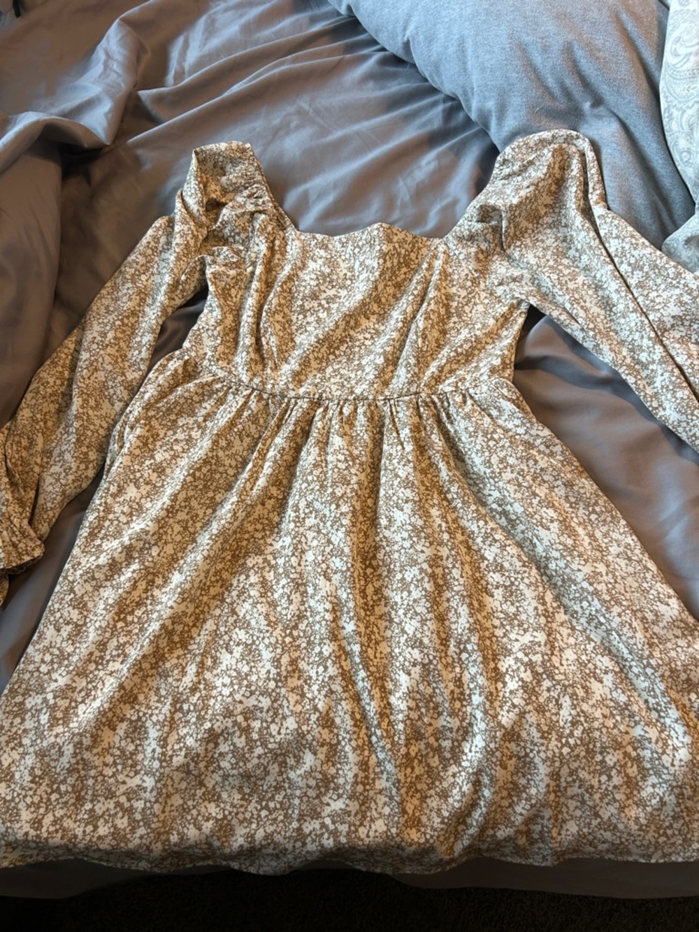 Women’s Floral Long-Sleeve Mini Dress - Cream & Brown